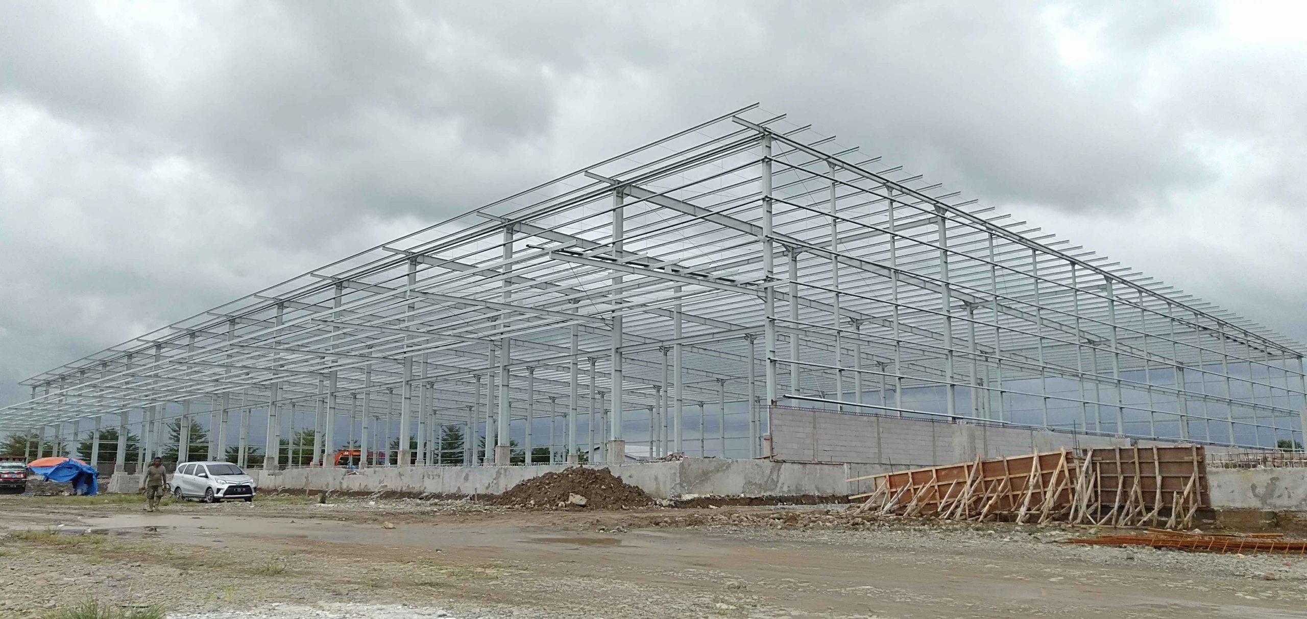 Atap Kliplok Clip Lock KOBAlock 1000 Proyek Warehouse GLC Karawang