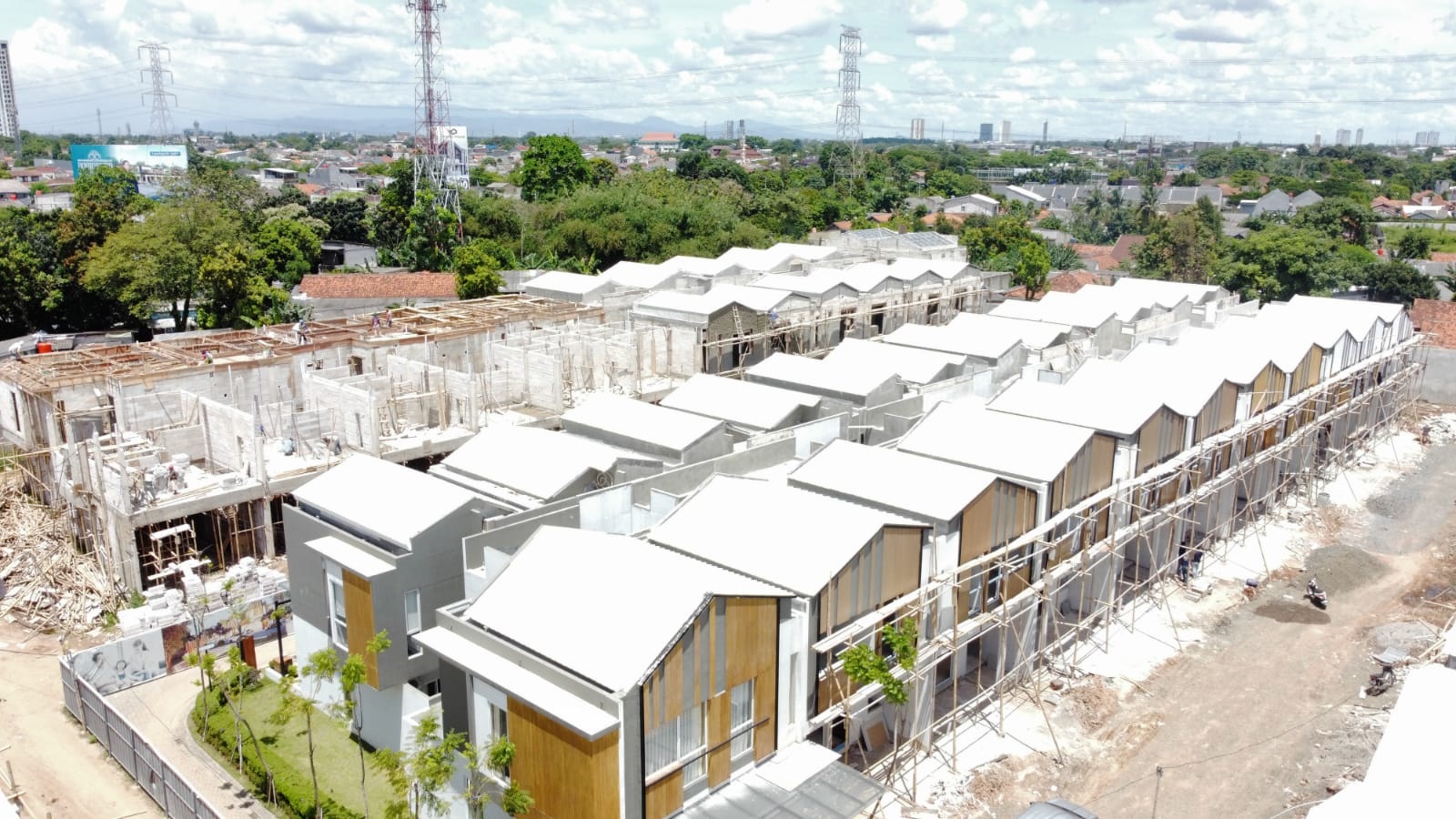 Atap Kliplok Clip Lock KOBAlock 1000 Proyek Perumahan