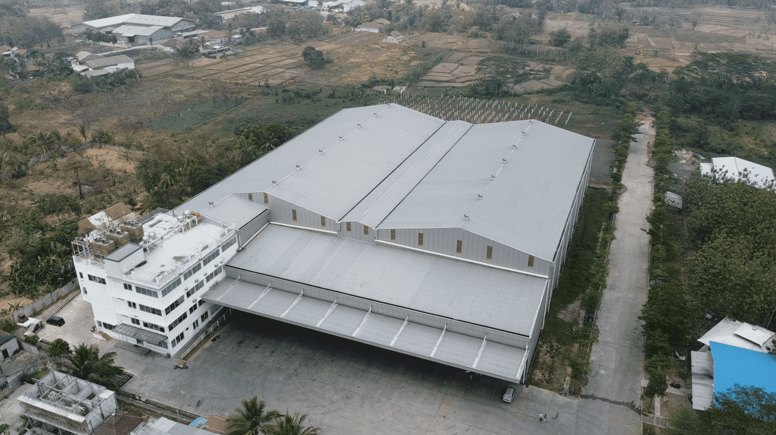 Cladding Spandek Trimdek KOBAtrim 1035 Proyek Cold Storage
