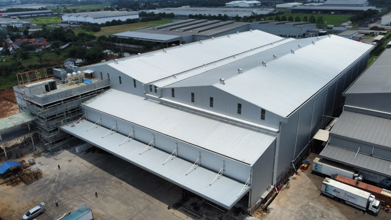 Atap Kliplok Clip Lock KOBAlock 1000 Proyek Cold Storage Cibitung